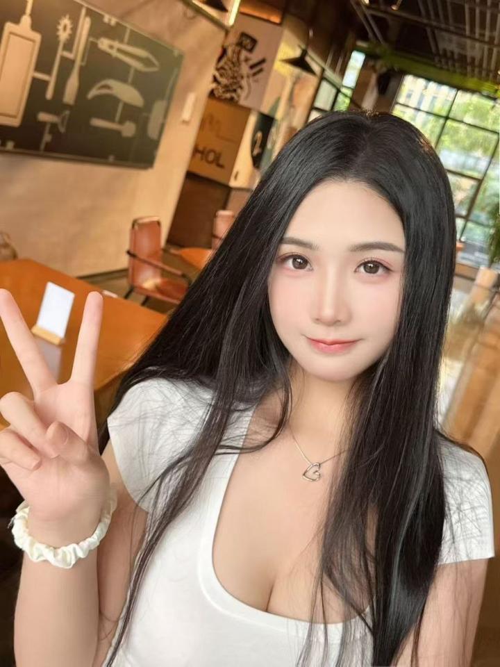OUG欣悦Nicole (1).jpg