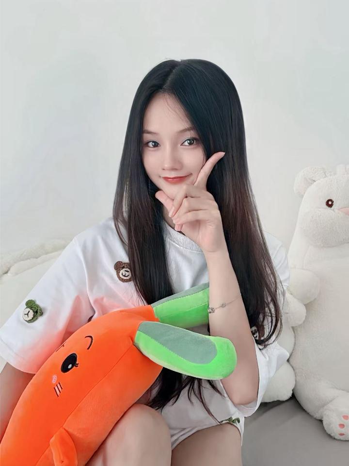 KD倾情泉依依 (2).jpg