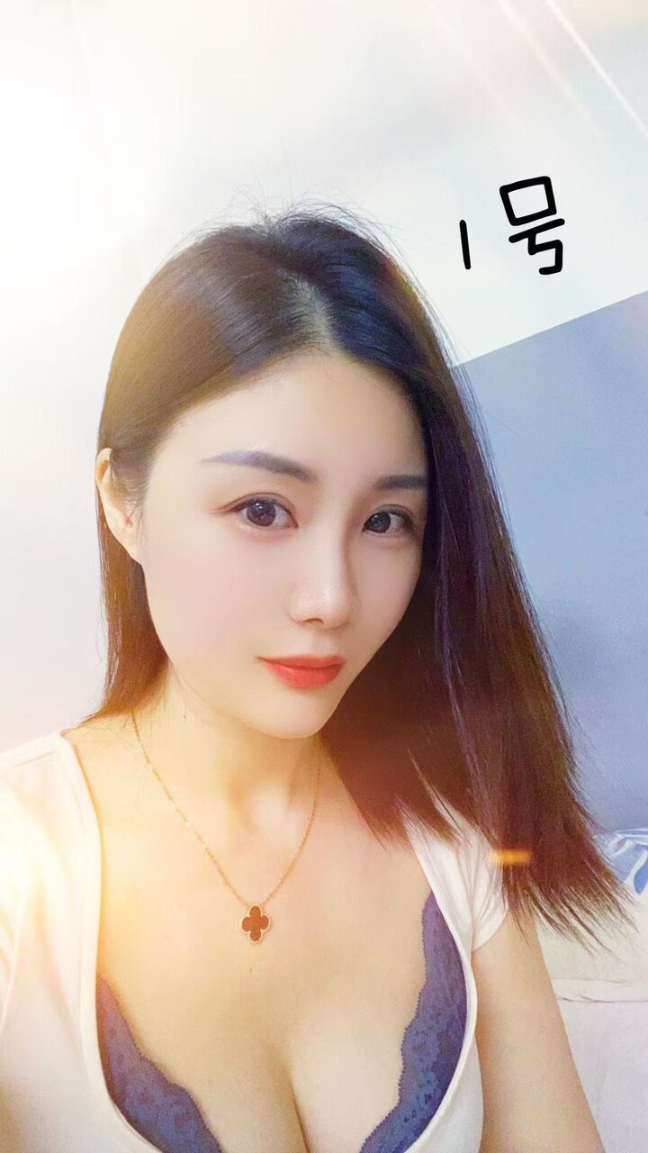 安邦贵妃灵儿001.jpg