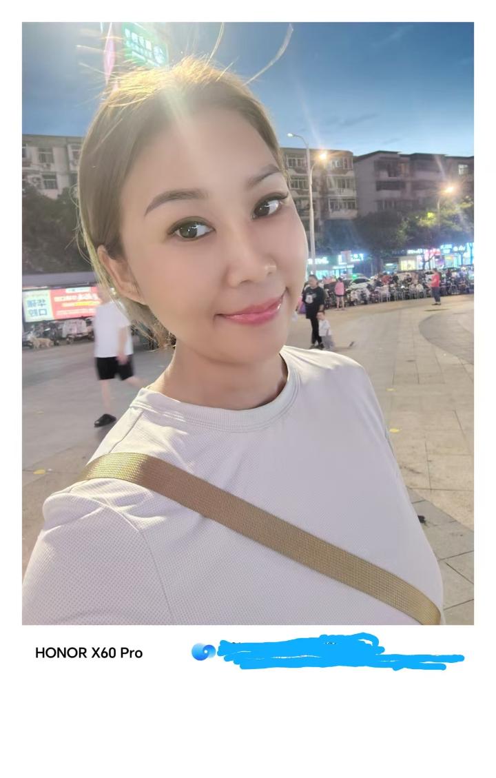 安邦贵妃晶晶 (1).jpg 安邦贵妃晶晶 (1).jpg