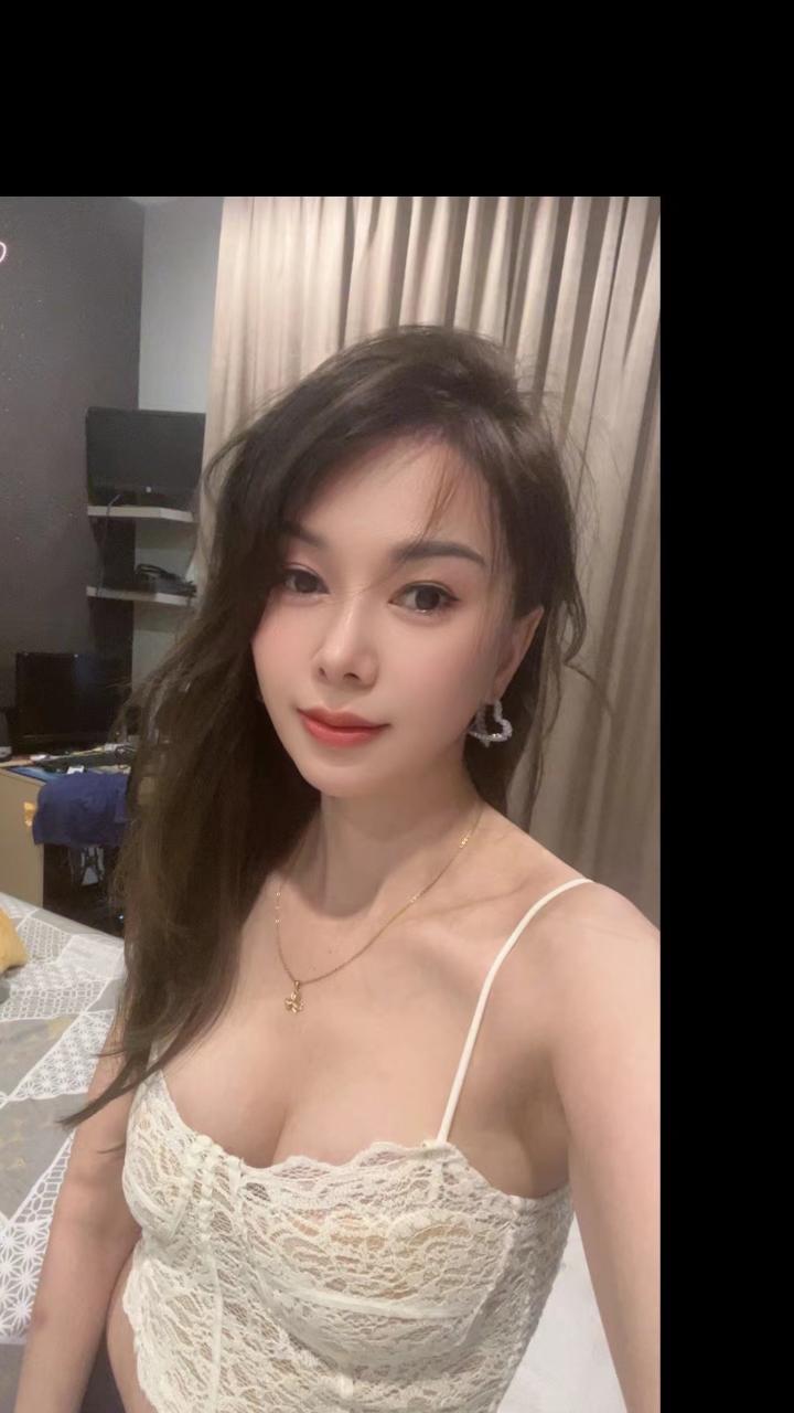 安邦贵妃小红 (3).jpg